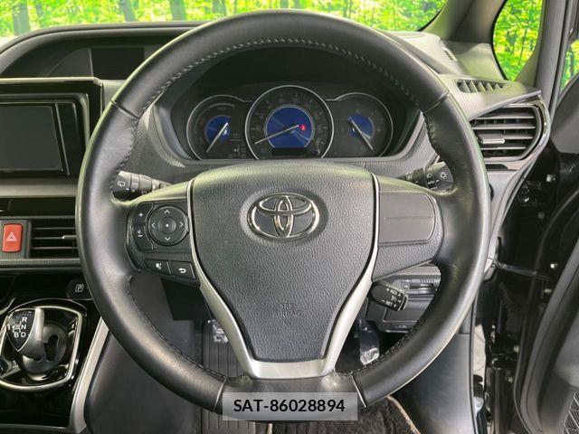 Toyota VOXY HYBRID 2021-02 6791780-11