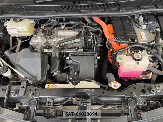 Toyota VOXY HYBRID 2021-02 6791780-17