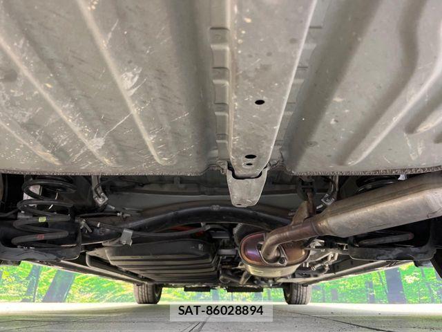 Toyota VOXY HYBRID 2021-02 6791780-18