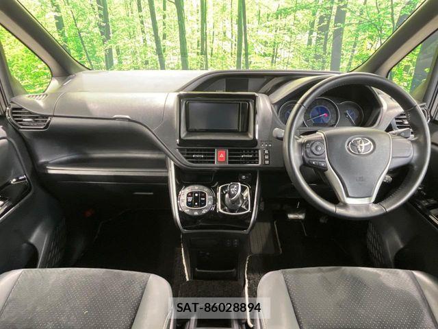 Toyota VOXY HYBRID 2021-02 6791780-1