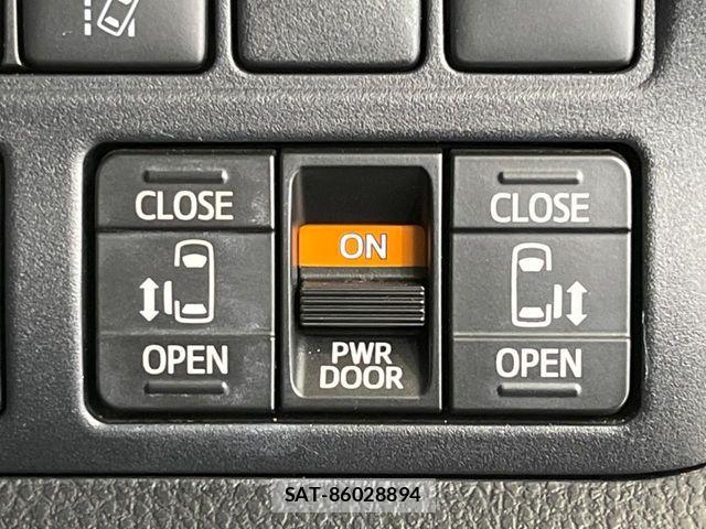 Toyota VOXY HYBRID 2021-02 6791780-3