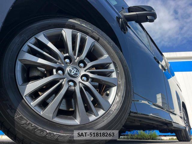 Toyota VOXY HYBRID 2023-02 6791770-13