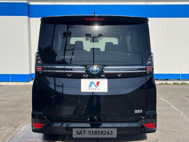 Toyota VOXY HYBRID 2023-02 6791770-16