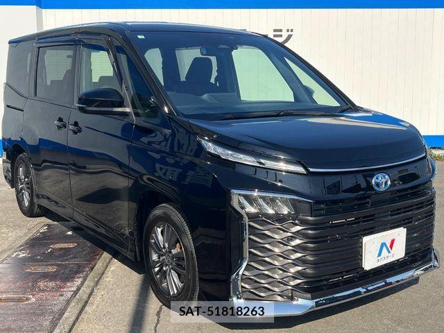 Toyota VOXY HYBRID 2023-02 6791770-17