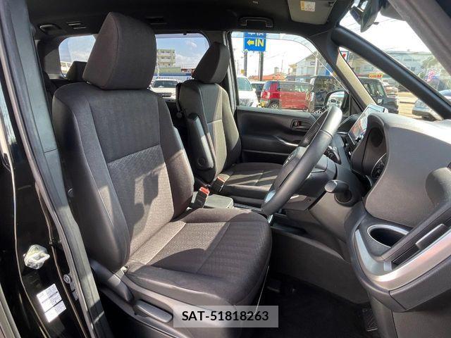 Toyota VOXY HYBRID 2023-02 6791770-8