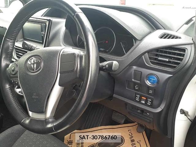 Toyota VOXY HYBRID 2014 6789013-10