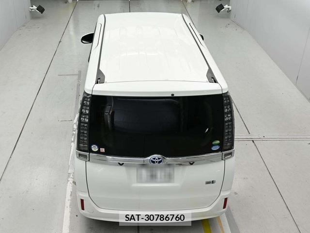 Toyota VOXY HYBRID 2014 6789013-3