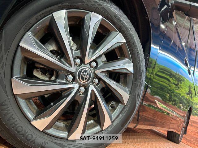 Toyota VOXY HYBRID 2023-08 6791745-13