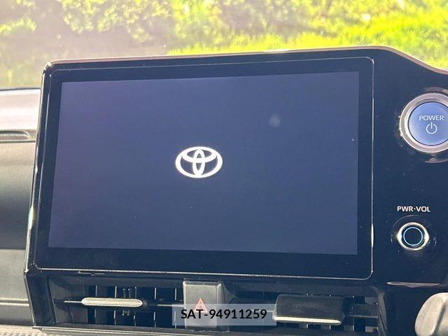 Toyota VOXY HYBRID 2023-08 6791745-3