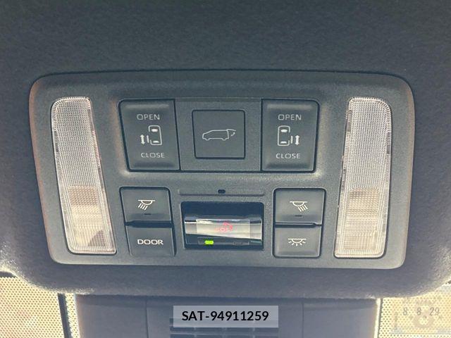 Toyota VOXY HYBRID 2023-08 6791745-6
