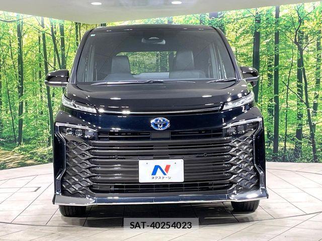 Toyota VOXY HYBRID 2025-04 6791749-14