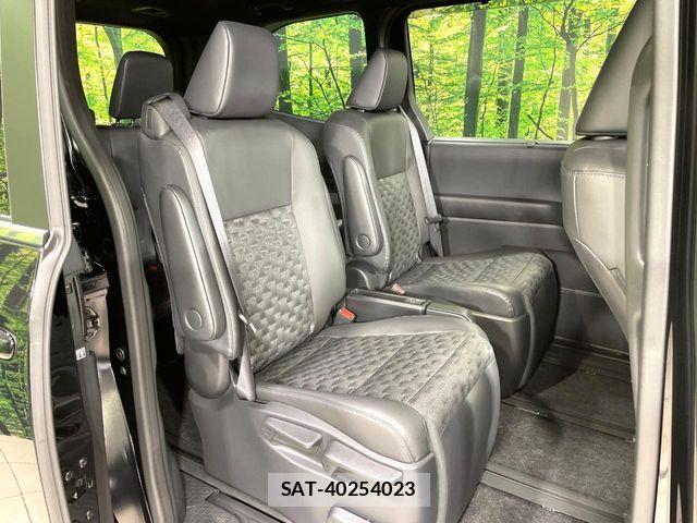 Toyota VOXY HYBRID 2025-04 6791749-8