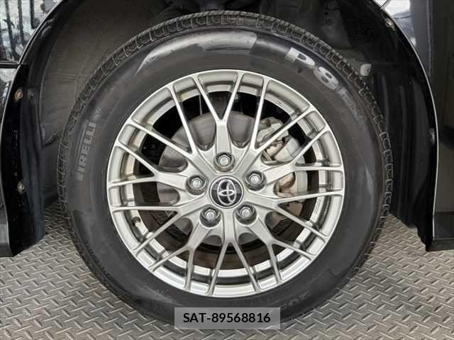 Toyota VOXY HYBRID 2021-06 6791782-14