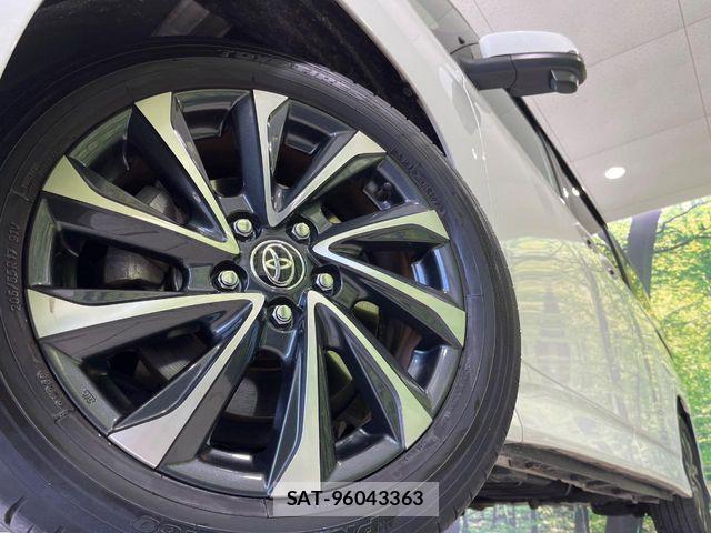 Toyota VOXY HYBRID 2023-06 6791765-13