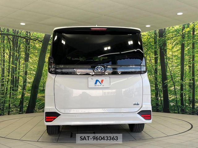 Toyota VOXY HYBRID 2023-06 6791765-15