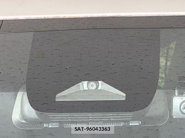 Toyota VOXY HYBRID 2023-06 6791765-5