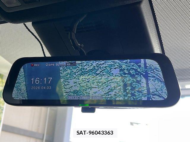 Toyota VOXY HYBRID 2023-06 6791765-6