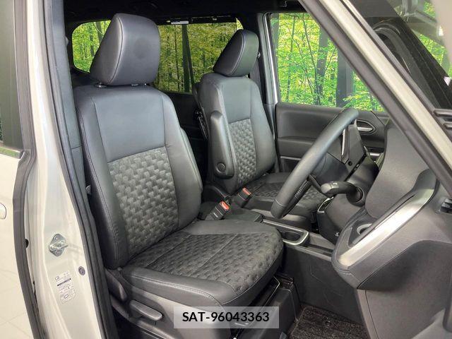 Toyota VOXY HYBRID 2023-06 6791765-7