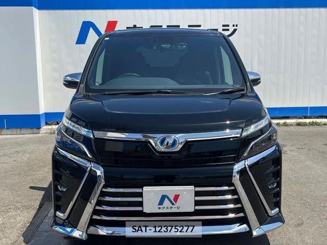 Toyota VOXY HYBRID 2020-03 6791786-15