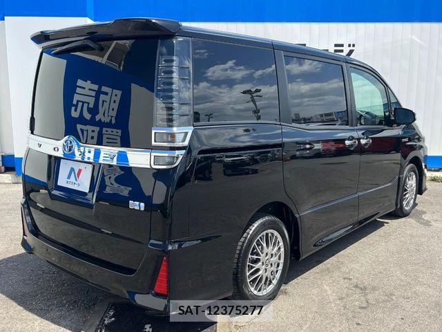 Toyota VOXY HYBRID 2020-03 6791786-18