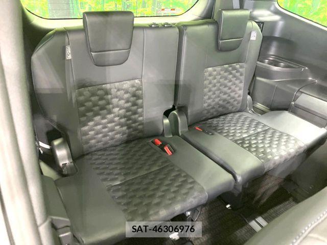 Toyota VOXY HYBRID 2025-04 6791746-9
