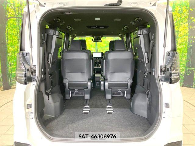 Toyota VOXY HYBRID 2025-04 6791746-10