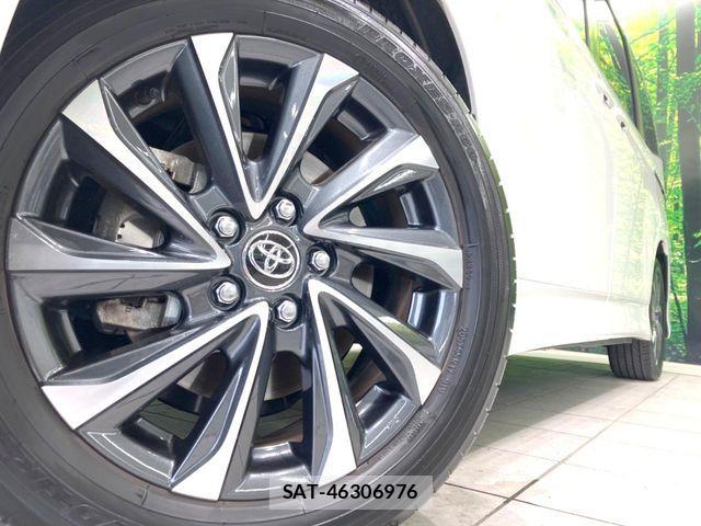 Toyota VOXY HYBRID 2025-04 6791746-12