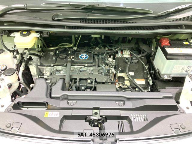 Toyota VOXY HYBRID 2025-04 6791746-18