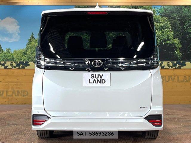 Toyota VOXY HYBRID 2026-04 6817966-14