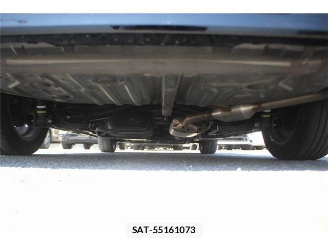 Toyota VOXY HYBRID 2023-06 6817997-17