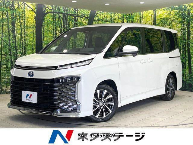 Toyota VOXY HYBRID 2025-09 6817971-0