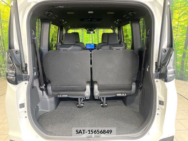 Toyota VOXY HYBRID 2025-09 6817971-10