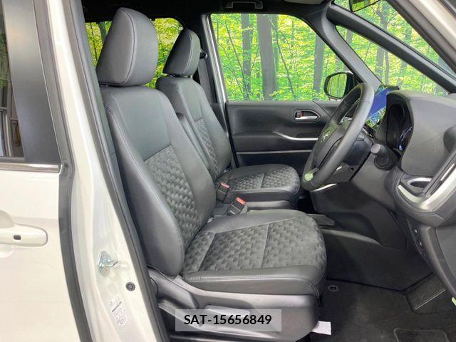 Toyota VOXY HYBRID 2025-09 6817971-7