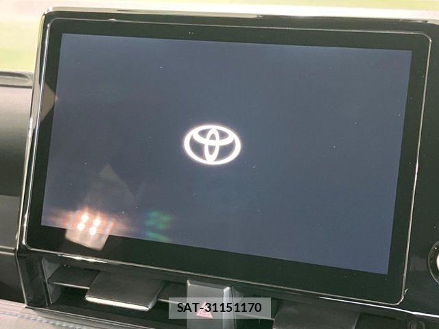 Toyota VOXY HYBRID 2023-08 6817980-4