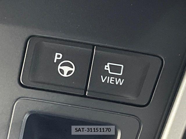 Toyota VOXY HYBRID 2023-08 6817980-6