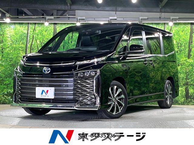 Toyota VOXY HYBRID 2023-09 6817979-0