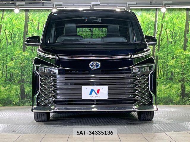 Toyota VOXY HYBRID 2023-09 6817979-13