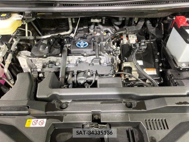 Toyota VOXY HYBRID 2023-09 6817979-17