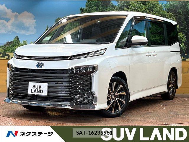 Toyota VOXY HYBRID 2023-09 6817972-0
