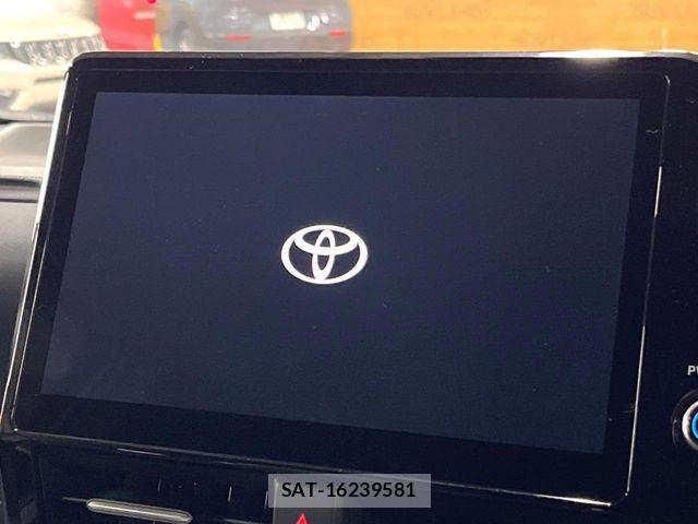 Toyota VOXY HYBRID 2023-09 6817972-3
