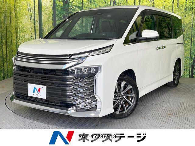 Toyota VOXY HYBRID 2023-05 6817981-0