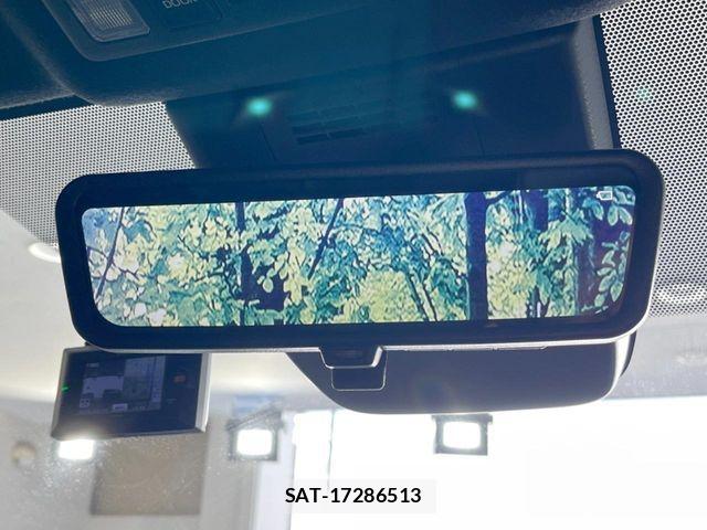 Toyota VOXY HYBRID 2023-05 6817981-4