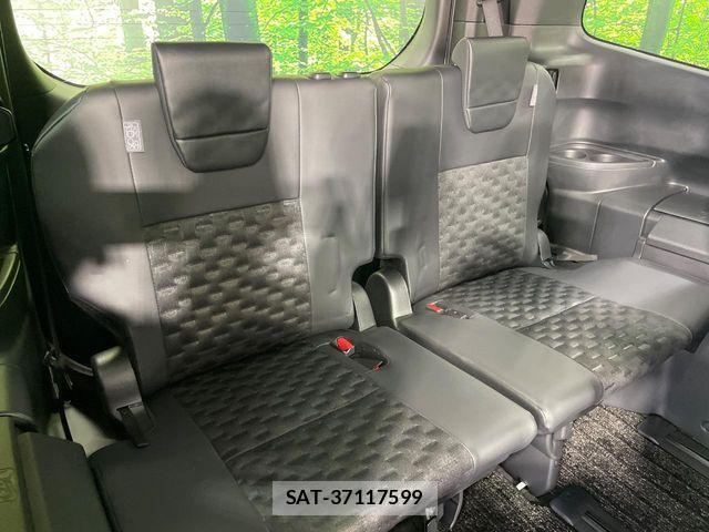 Toyota VOXY HYBRID 2025-05 6817967-9