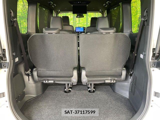 Toyota VOXY HYBRID 2025-05 6817967-10