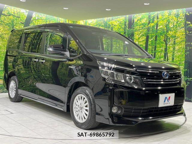 Toyota VOXY HYBRID 2015-09 6818003-16