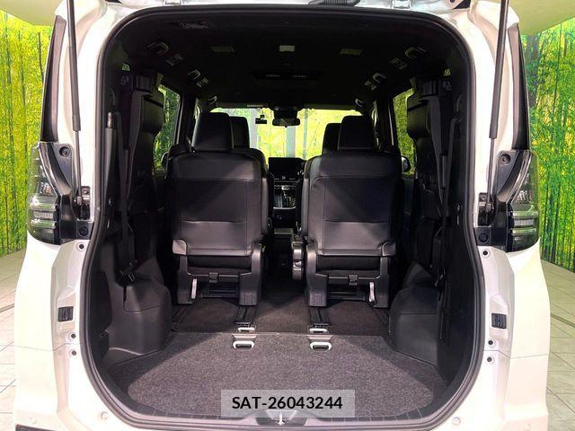 Toyota VOXY HYBRID 2025-10 6817985-10