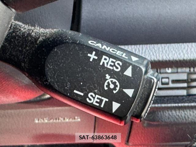 Toyota VOXY HYBRID 2015-03 6818002-16