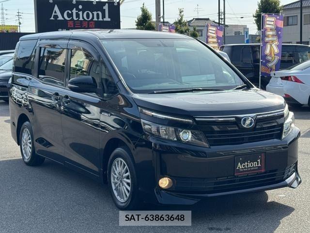 Toyota VOXY HYBRID 2015-03 6818002-6