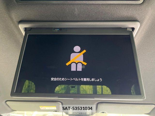 Toyota VOXY HYBRID 2024-05 6817990-4