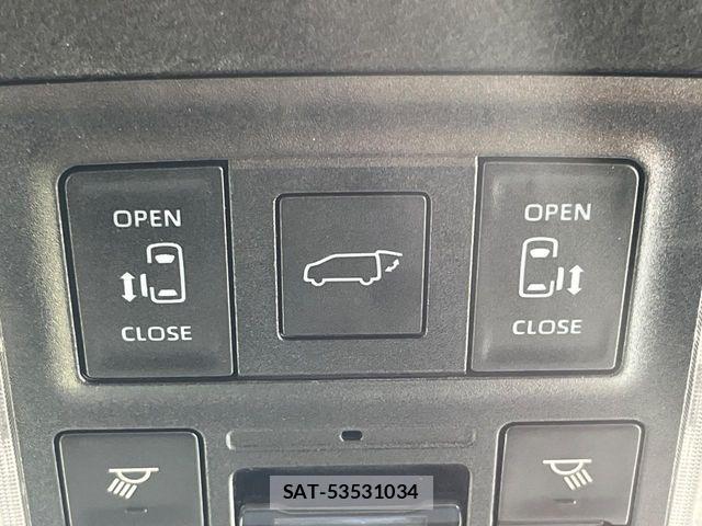 Toyota VOXY HYBRID 2024-05 6817990-7